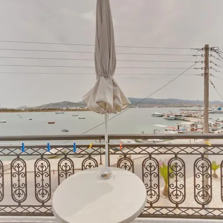 Paris Apartment Antiparos Town