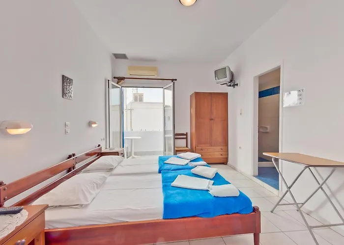 Paris * Antiparos Town